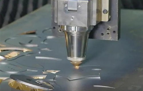 What are the advantages of co-edge cutting of ultra-fast femtosecond laser cutting machine?