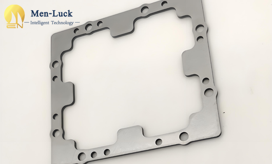 How to use a laser cutting machine to process precision parts?